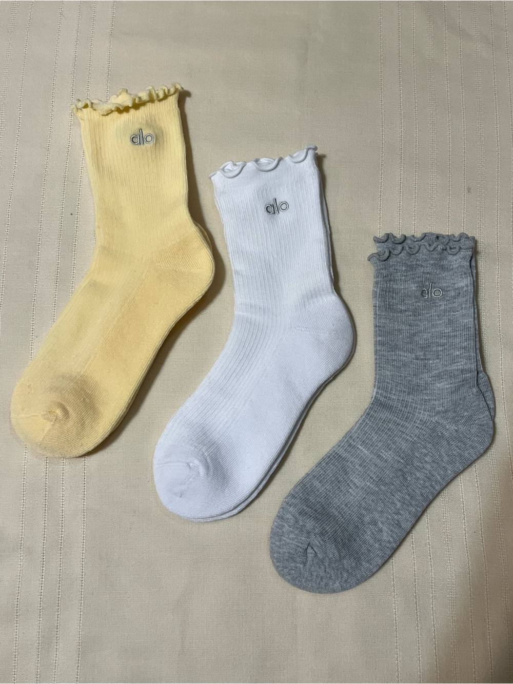 NWOT ALO Lettuce Trim Socks White, Gray, and Yellow (3 Pack)